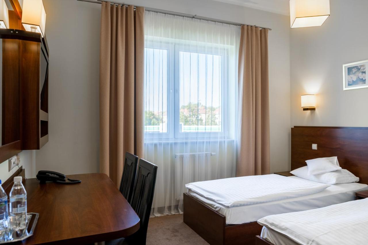 Hotel Mikulski Γκλίβιτσε Εξωτερικό φωτογραφία
