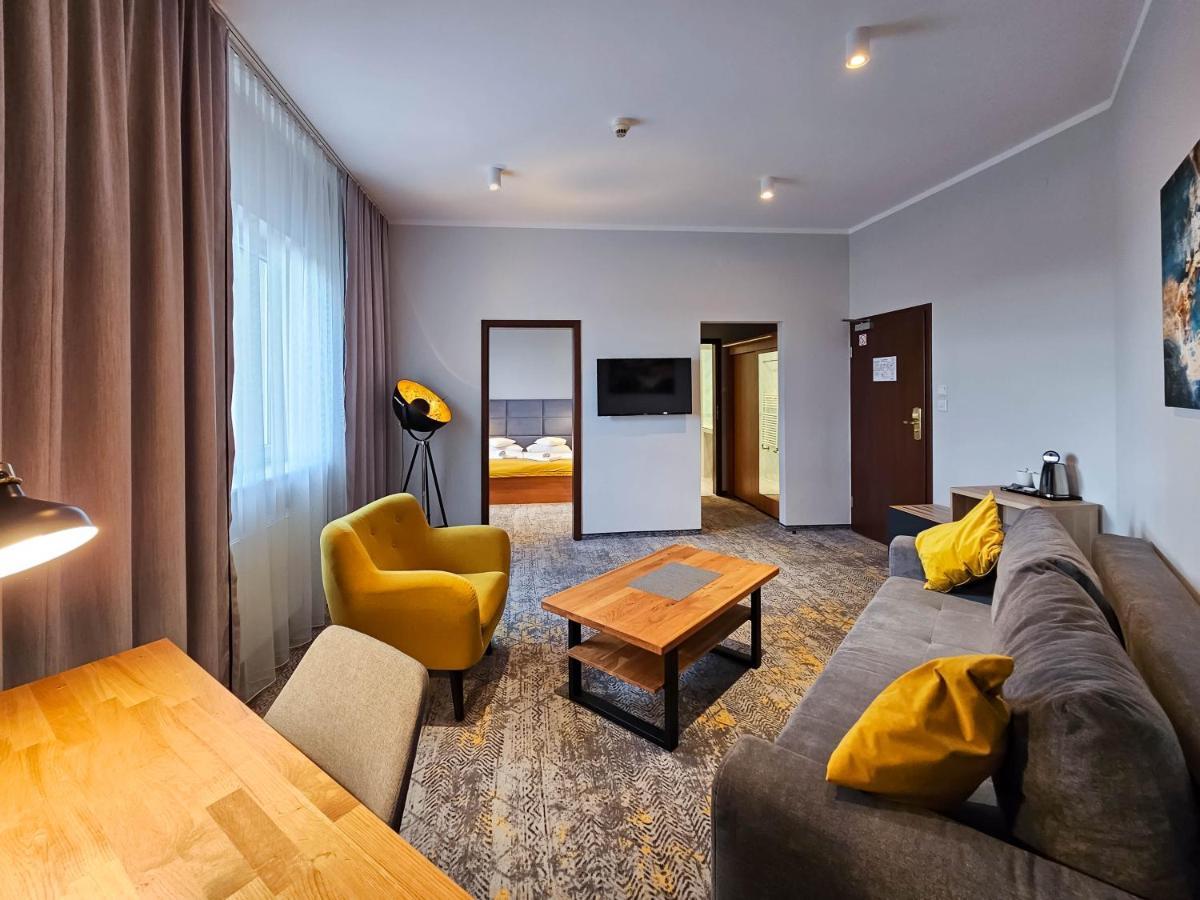 Hotel Mikulski Γκλίβιτσε Εξωτερικό φωτογραφία